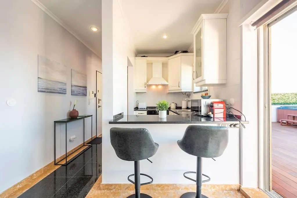 Sunny Private Rooftop Sauna & Hot Tub By Bentobox Apartment Lisbon 0*,  Portugal